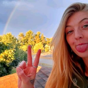 Meet your Posher, Zoe